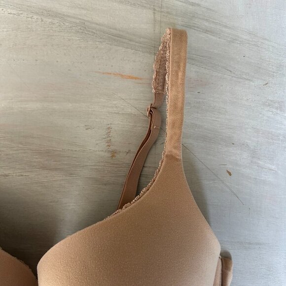 Victoria's Secret Perfect Shape Smooth Bra T-Shirt Bra Size 32 D Bodycon Push Up - Picture 3 of 12